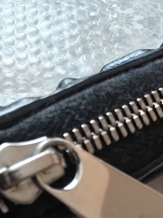 Bottega Veneta Black Intrecciato Leather Zip Wallet - Picture 4 of 7